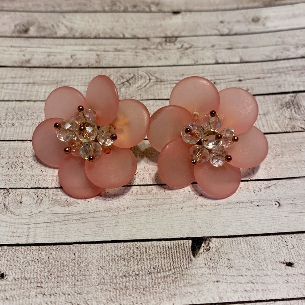 Women's Pink Flower Earrings Crystal Beaded Accent Studs Fashion‎ Jewelry - Picture 4 of 7